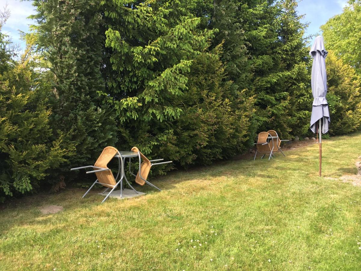 Kapitanskie Gniazdo Czaplinek Exteriör bild