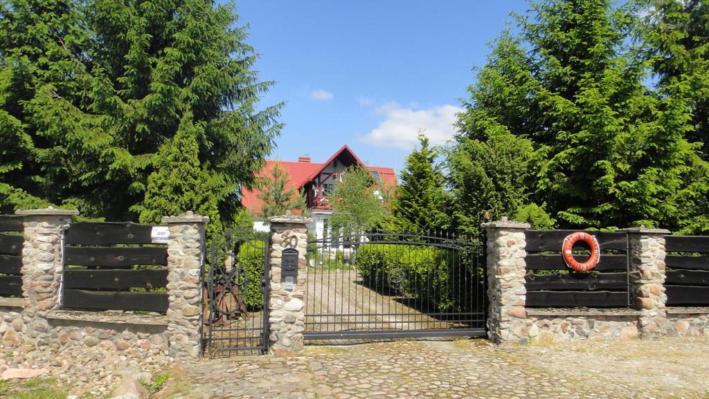 Kapitanskie Gniazdo Czaplinek Exteriör bild